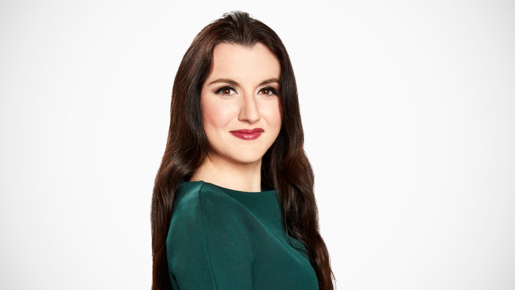 Fidji Simo, nova CEO de Aplicações da OpenAI e ex-CEO da Instacart, em foto profissional.