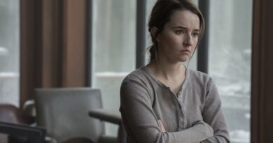 Imagem da série The Last of Us com cenas intensas e dramáticas, destacando a evolução dos personagens.