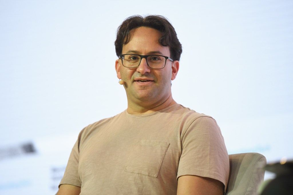 Anthropic Reduz Acesso de Windsurf aos Modelos Claude 1 Jared Kaplan, cofundador da Anthropic, durante o Bloomberg Technology Summit