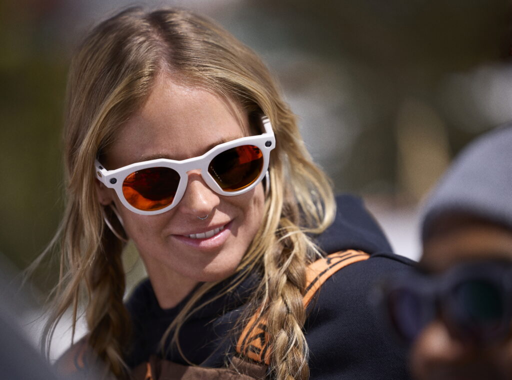 Oakley Meta HSTN com Meta AI integrado