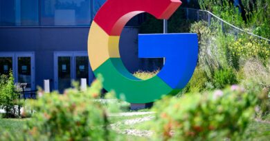 Logo do Google no escritório principal em Mountain View, Califórnia. Crédito: Getty Images | Josh Edelson