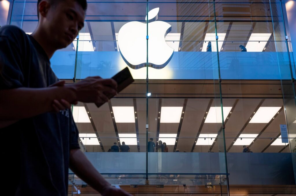 iOS 19: Rumores e mudanças inovadoras 2 Fachada apple Fonte: Sebastian Ng/SOPA Images/LightRocket / Getty Images