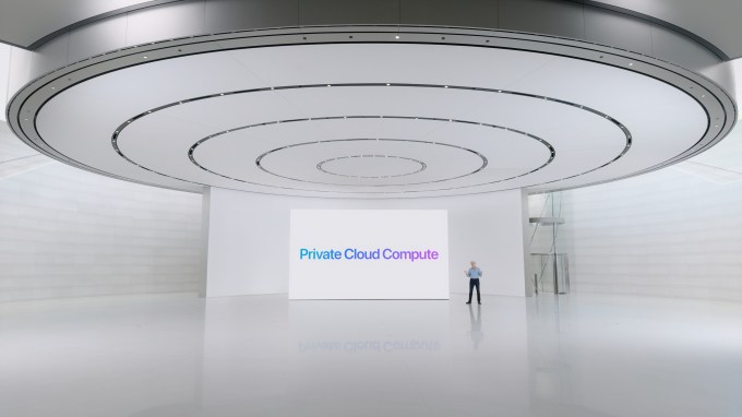 Private Cloud Compute da Apple: processamento de IA na nuvem com chip Apple Silicon, garantindo privacidade dos dados.