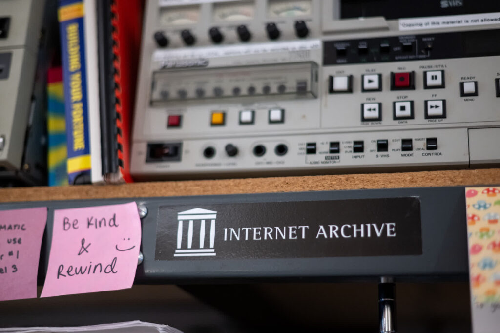 Internet Archive se torna repositório oficial do governo dos EUA 2 Internet Archive joins federal library system as official repository for government documents
