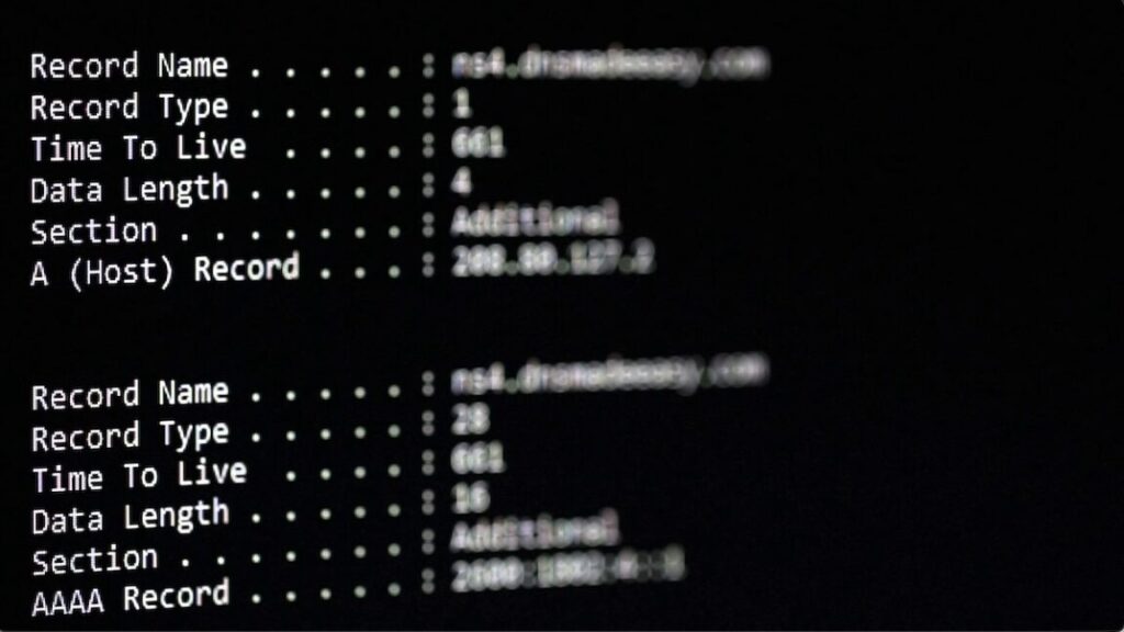Exemplo visual de registros DNS utilizados em ataques sofisticados. Imagem: Reprodução/ArsTechnica