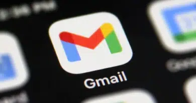 Ícone do Gmail no iOS 14, destacando o novo recurso Gerenciar assinaturas do Gmail 2025