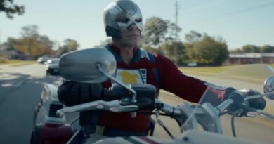 Imagem de Peacemaker temporada 2 - o anti-herói em universo alternativo, John Cena em destaque, trailer oficial HBO Max