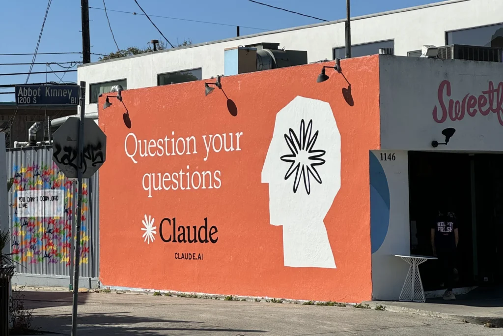 Anúncio da Anthropic destaca atualização dos modelos Claude para encerrar conversas tóxicas e proteger a IA
