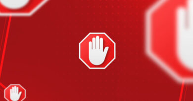 adblock ilegal na Alemanha? Ilustração de bloqueador de anúncios e YouTube; debate sobre copyright e extensão de navegador