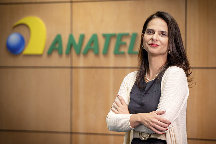 Cristiana Camarate é conselheira substituta da Anatel, sobre Obrigatoriedade do Prefixo 0303