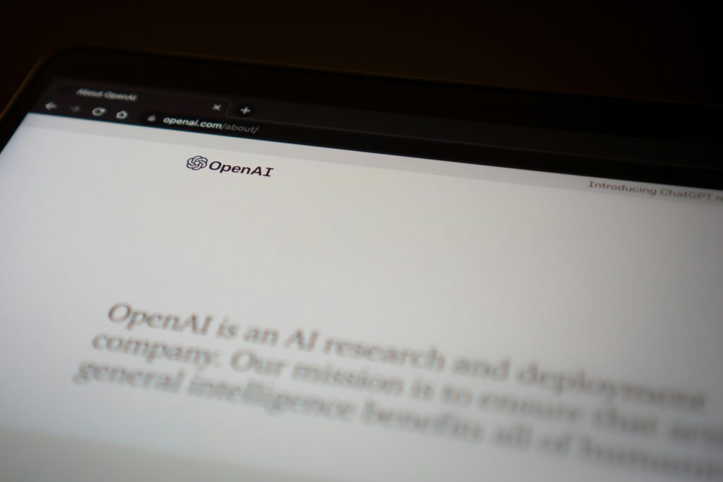 Limites do GPT-5: o que muda e comparação GPT-4 3 Sobre OpenAI: limites do GPT-5, mudanças de acesso e submodelos em planos Free, Plus e Pro