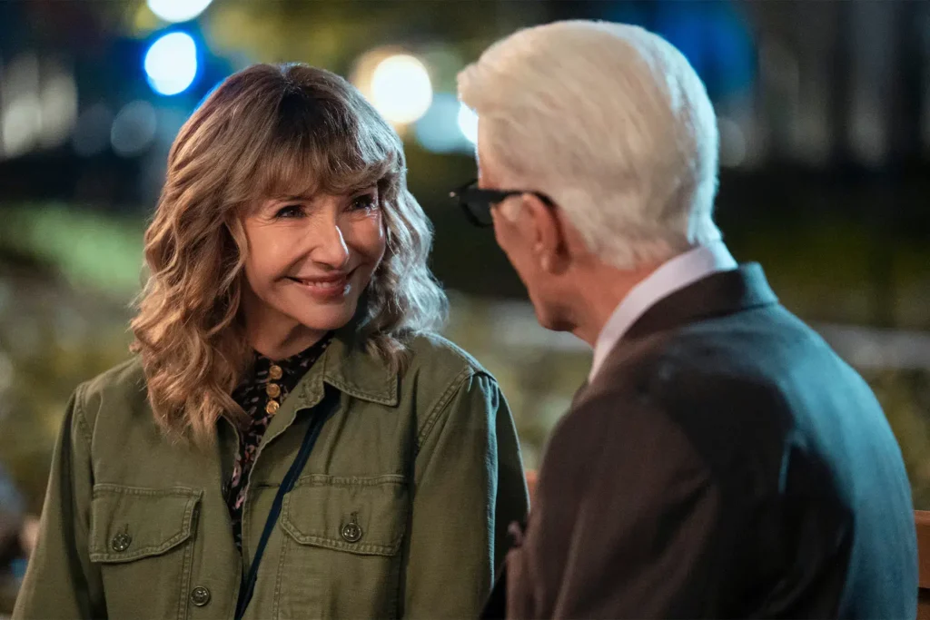 Um espião infiltrado 2: estreia em novembro de 2025 8 Um espião infiltrado 2: Mary Steenburgen como Mona; primeiro olhar da 2ª temporada na Netflix