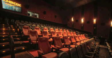 Cena de divulgação do festival de cinema com inteligencia artificial, com logotipo do Cinemark e fundo de exibição de filmes