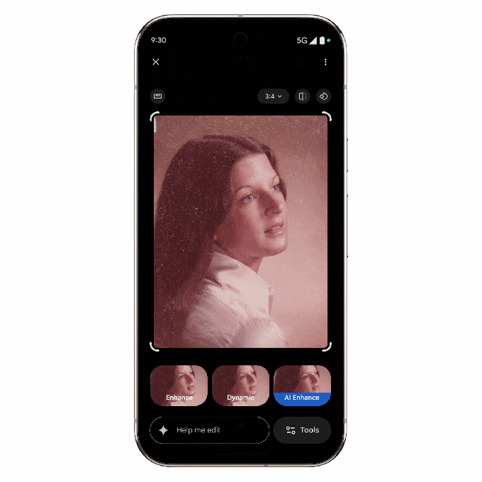 Google Fotos lança edição por voz com Gemini 7 Animação mostrando exemplo de remoção de objetos e troca de fundo no Google Fotos