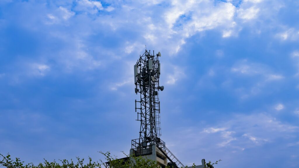 Torre de celular com destaque para roaming no Mercosul e eliminação de tarifas entre países do bloco