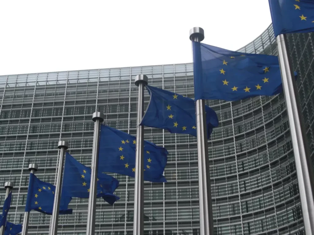 Microsoft desvincula Teams do Office na UE em acordo antitruste