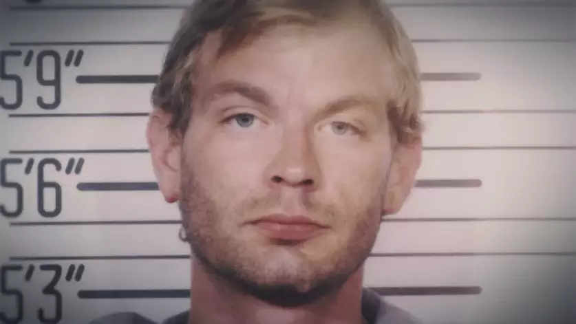 Minissérie (3 episódios) — Fitas e entrevistas com Dahmer
