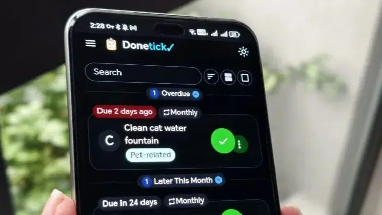 Donetick mostrando tarefas domésticas com datas e recorrências no Android