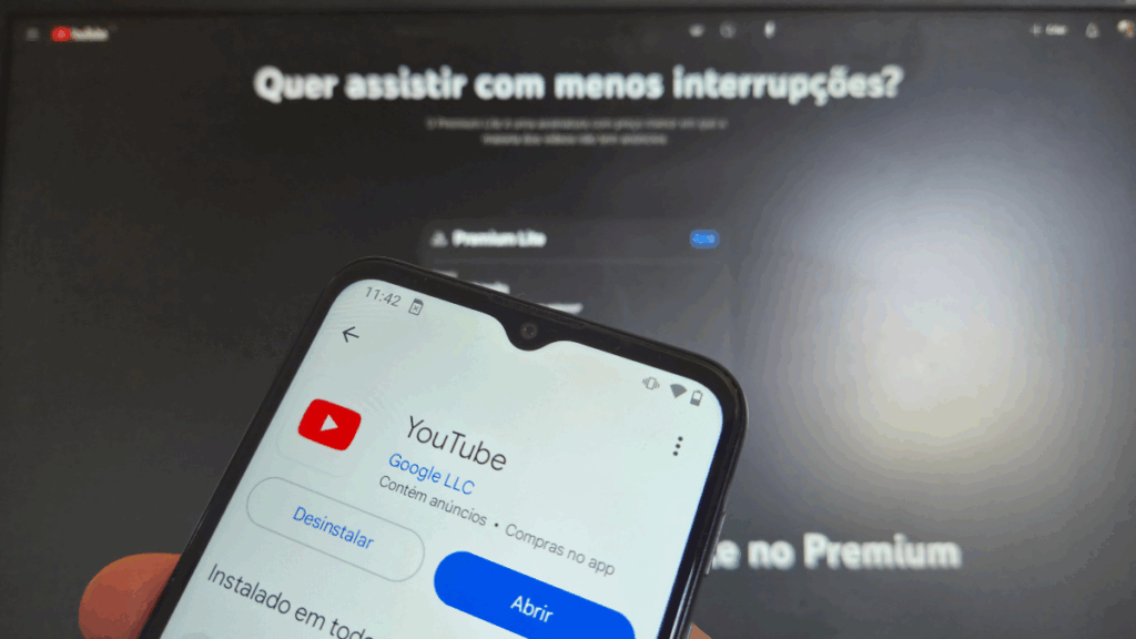 YouTube novo player com barra transparente e ícones em pílulas