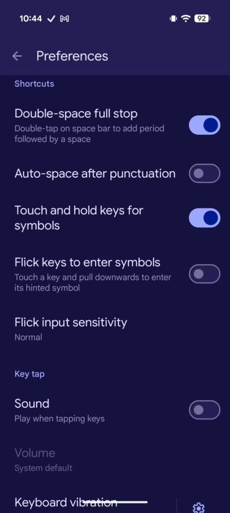 Preferências do Gboard com a opção de toque e segurar para símbolos