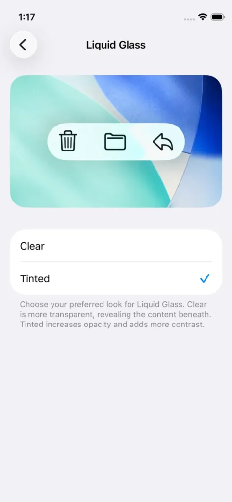 Tela de configurações do iPhone com as novas opções de Liquid Glass no iOS 26.1