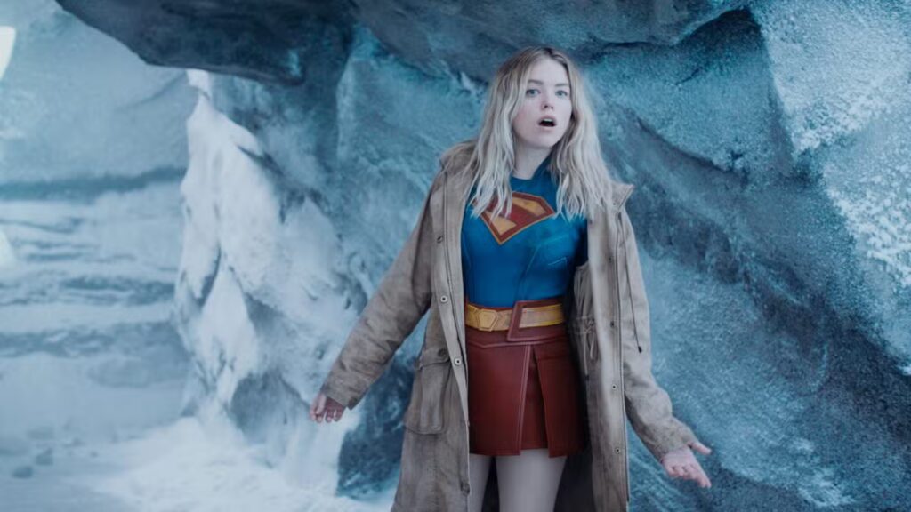 Supergirl chocada na Fortaleza da Solidão