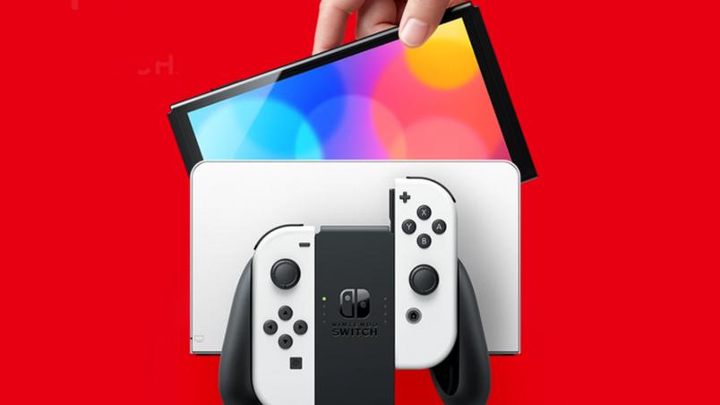 Nintendo Switch OLED tem 38% de desconto na Black Friday 2025 3 Nintendo Switch OLED em uso conectado à TV