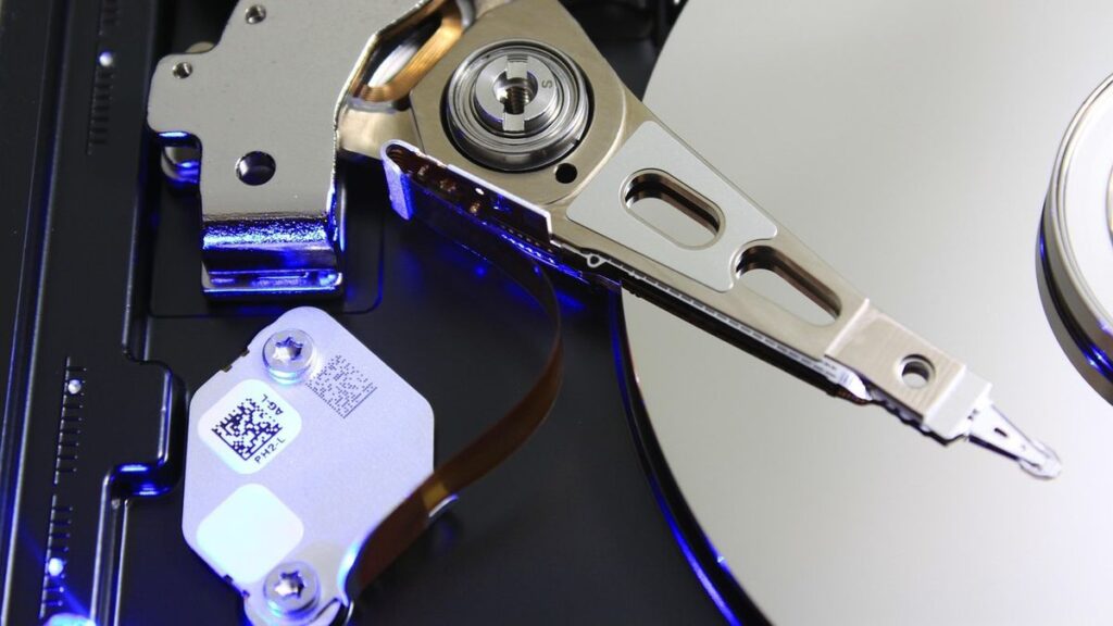 Crise de hardware: alta histórica nos preços dos HDDs 1 Crise de hardware: HDDs enfrentam alta de preços – MH Rhee/Pixabay