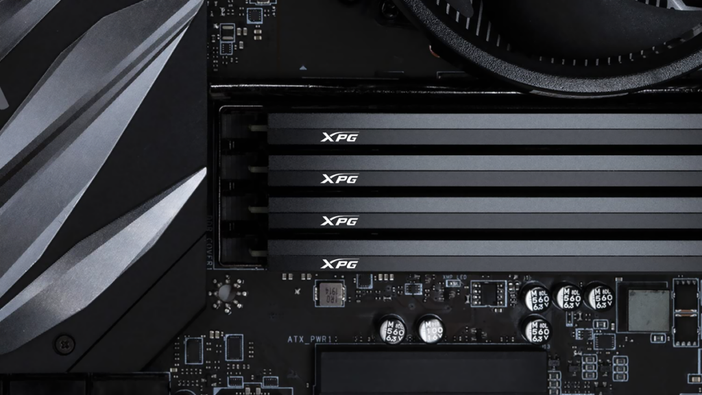 Crise do hardware: lojas vendem PCs sem memória RAM 1 PCs sem memória RAM: Computador gamer montado pela Paradox Customs sem memória RAM - Reprodução/XPG