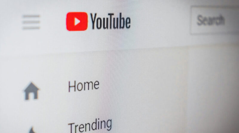 YouTube no navegador (imagem ilustrativa: Christian Wiediger/Unsplash)