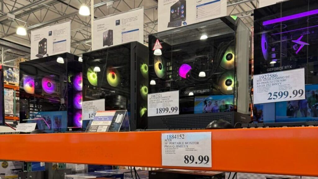 PCs sem módulos de RAM expostos na Costco