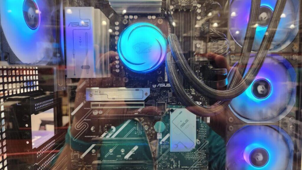 Crise da RAM: Desktops da Costco sem RAM ou GPU