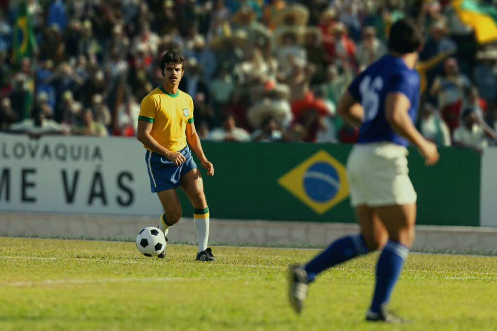 Brasil 70: Minissérie da Netflix revive o Tri de Pelé 9 Filmagem de campo com elenco de Brazil 70