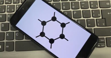 Representação do sistema GrapheneOS em smartphone Android sem Google
