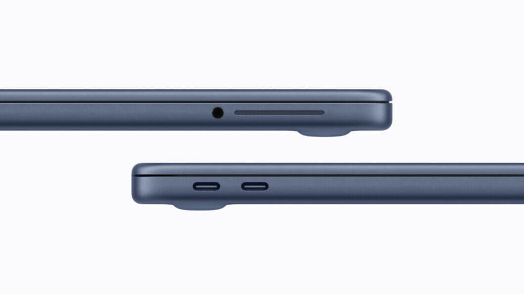 Detalhe das portas USB-C do MacBook Neo