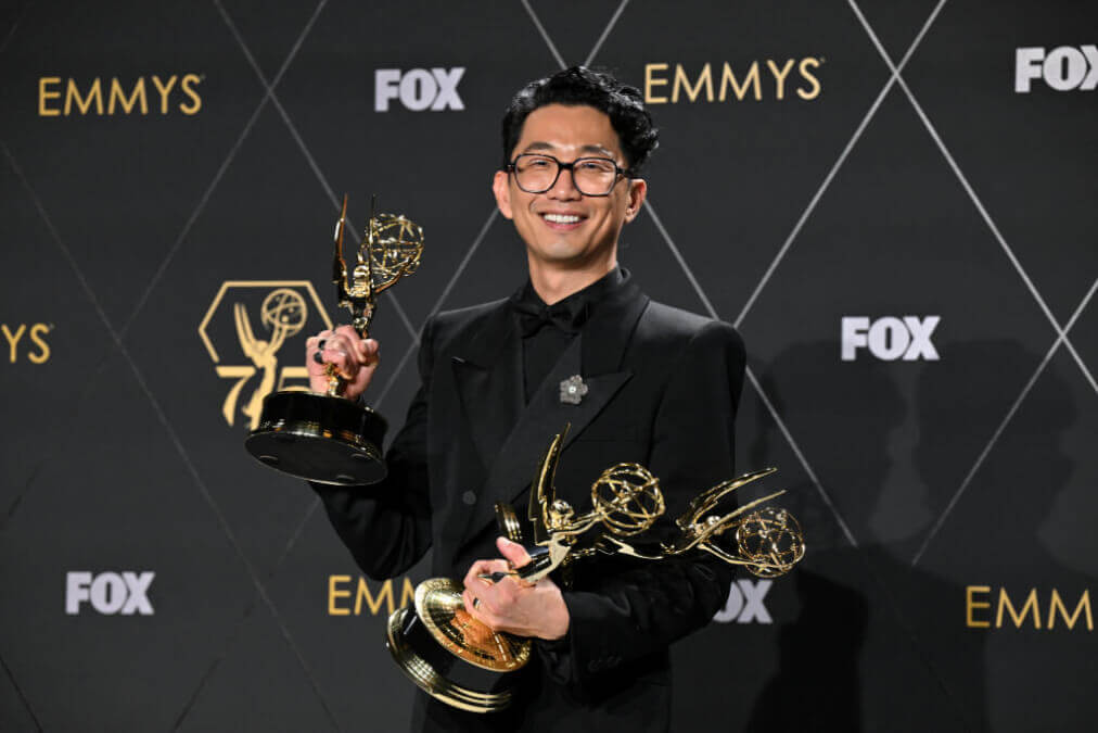 Lee Sung Jin na cerimônia do Emmy