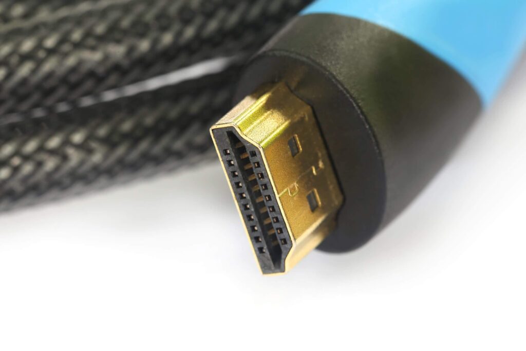 Conector HDMI usado em TVs monitores PCs e sistemas de áudio