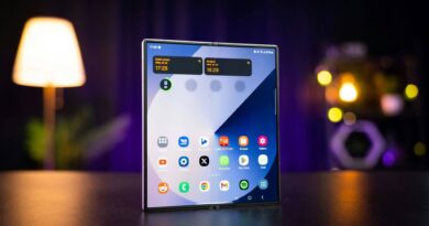 Flex Titanium da Samsung promete tela dobrável com menos vinco e mais resistência