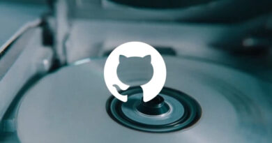 GitHub CD-ROM com logotipo sobre CD em provocação à Sony