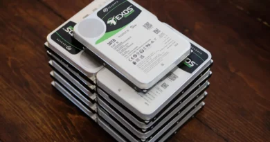 Seagate Exos 30 TB empilhados após alta dos HDDs corporativos