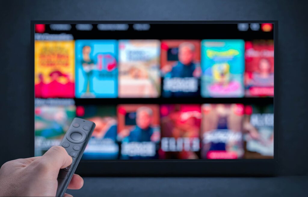 Netflix e Disney avaliam streaming grátis com anúncios em plataformas AVOD