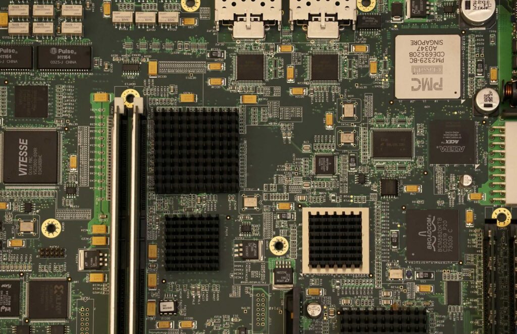 Escassez de placas para IA ameaça PCs em 2027 1 Escassez de placas de circuito para IA pressiona fabricantes de PCs