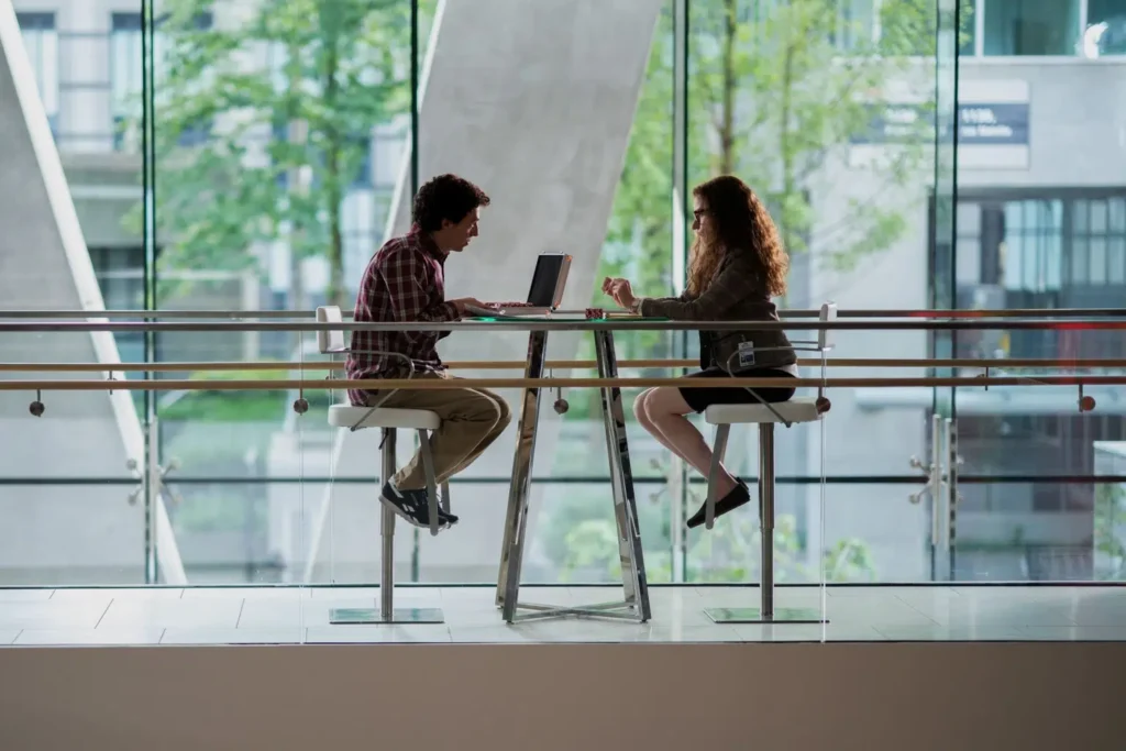 The Altruists: Netflix estreia série sobre FTX 7 ALTRUISTS 101 250703 RH 00008 RC2 1536x1024 1