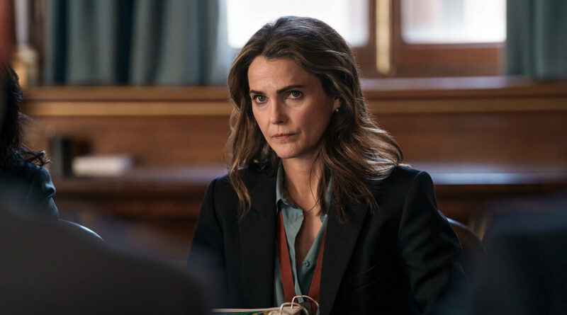 Keri Russell como Kate Wyler em The Diplomat, renovada para quinta temporada